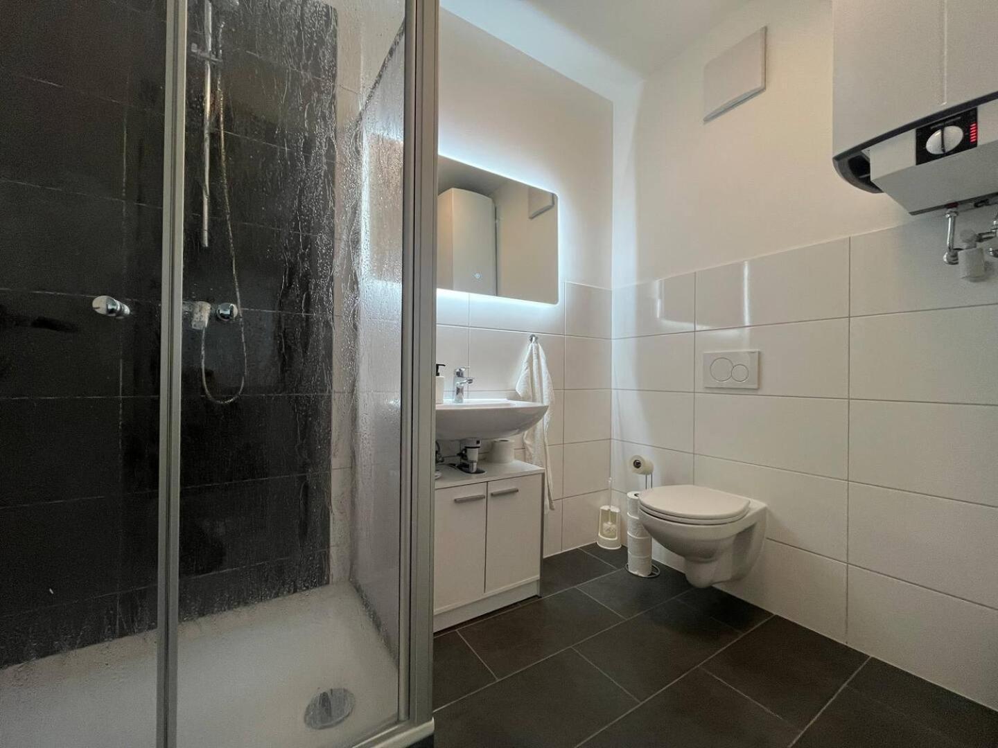 Simplex Apartments Am Ettlinger Tor Spacious Karlsruhe Exterior photo